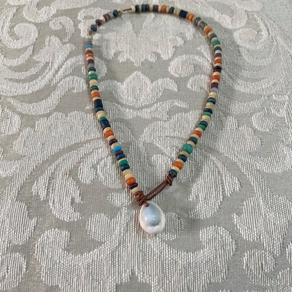 Shell Choker - Picture 2 of 8